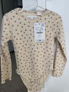 Zara Beige Floral Long-Sleeve One-Piece Bodysuit